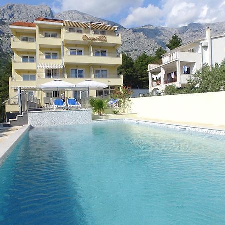 Dorijini Dvori Bed & Breakfast Baska Voda Luaran gambar