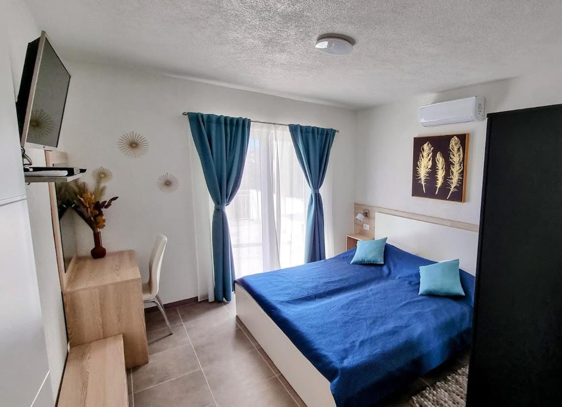 Dorijini Dvori Bed & Breakfast Baska Voda Luaran gambar