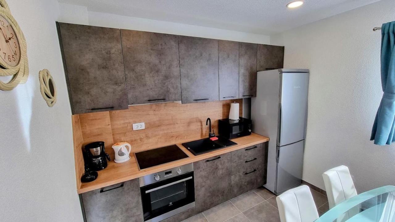 Dorijini Dvori Bed & Breakfast Baska Voda Luaran gambar