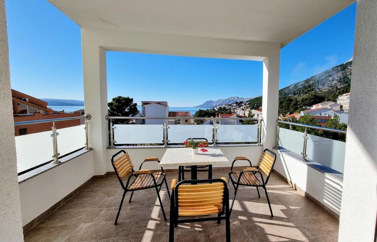 Dorijini Dvori Bed & Breakfast Baska Voda Luaran gambar