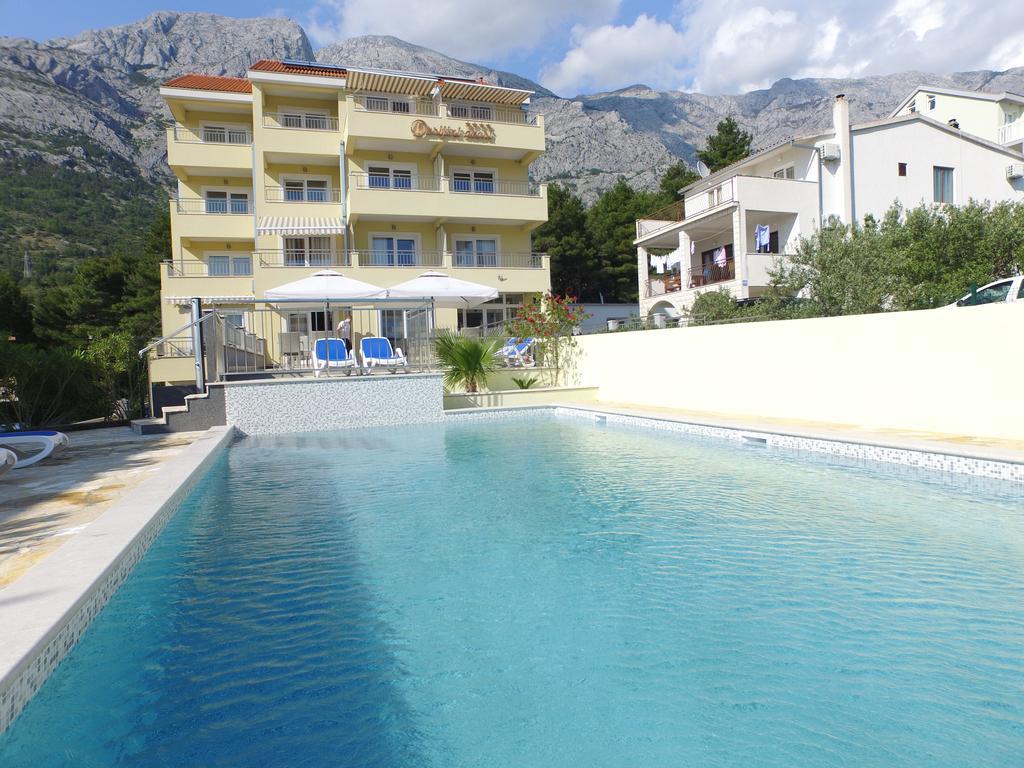 Dorijini Dvori Bed & Breakfast Baska Voda Luaran gambar