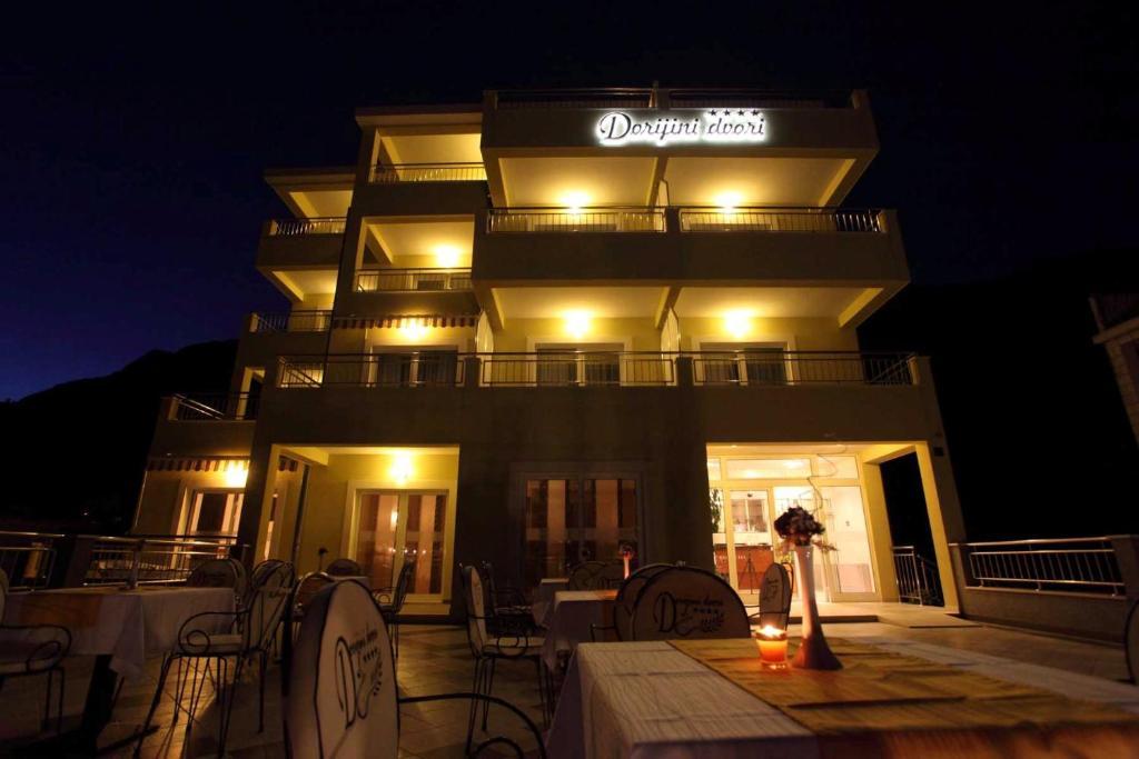 Dorijini Dvori Bed & Breakfast Baska Voda Luaran gambar