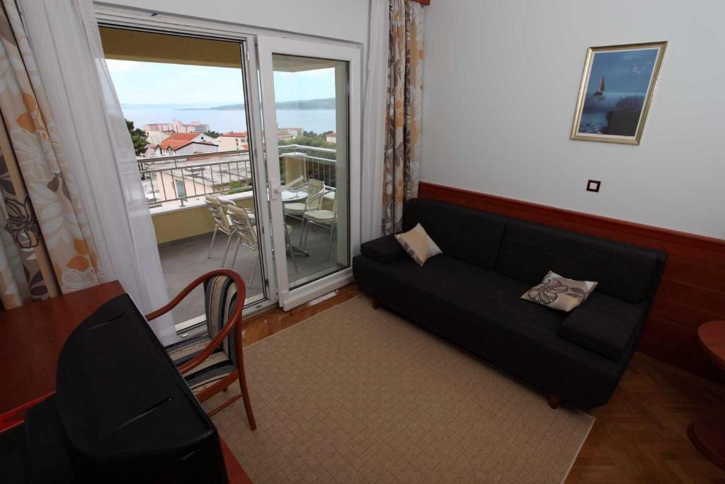 Dorijini Dvori Bed & Breakfast Baska Voda Bilik gambar