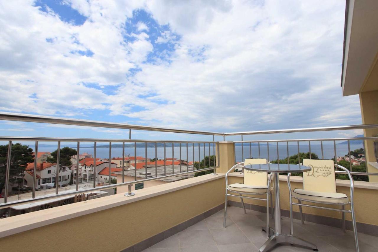 Dorijini Dvori Bed & Breakfast Baska Voda Luaran gambar