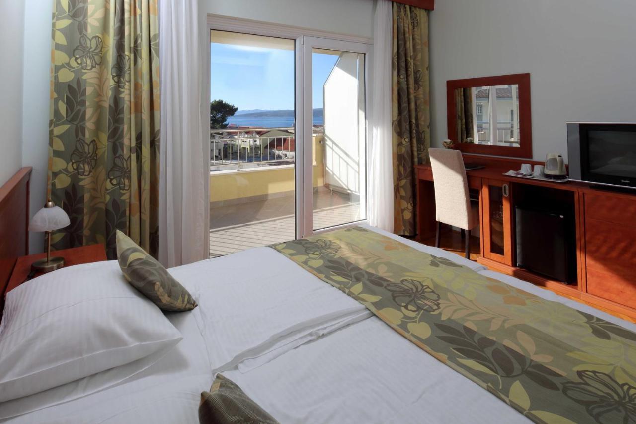 Dorijini Dvori Bed & Breakfast Baska Voda Luaran gambar